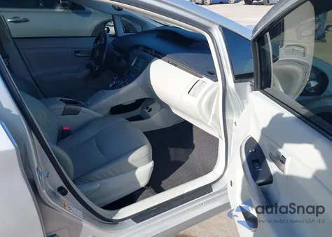 2013 Toyota Prius Four from USA, damaged, VIN JTDKN3DU6D5541622